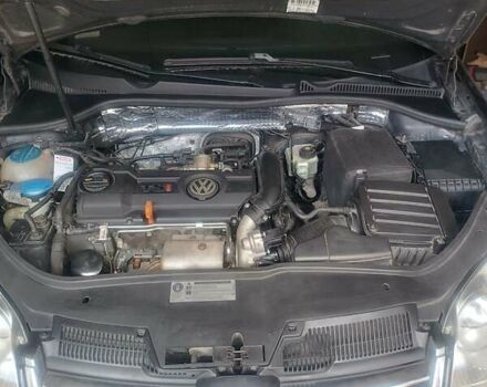 Черный Фольксваген Гольф, объемом двигателя 1.39 л и пробегом 198 тыс. км за 6200 $, фото 18 на Automoto.ua