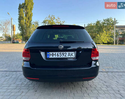Черный Фольксваген Гольф, объемом двигателя 1.4 л и пробегом 148 тыс. км за 7800 $, фото 4 на Automoto.ua