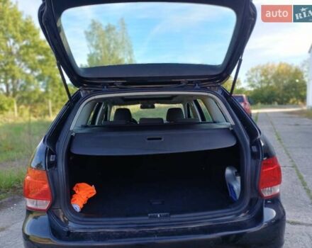 Черный Фольксваген Гольф, объемом двигателя 1.4 л и пробегом 187 тыс. км за 5811 $, фото 1 на Automoto.ua