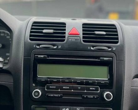 Черный Фольксваген Гольф, объемом двигателя 1.9 л и пробегом 280 тыс. км за 6500 $, фото 10 на Automoto.ua