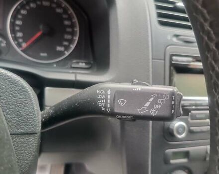 Черный Фольксваген Гольф, объемом двигателя 1.39 л и пробегом 198 тыс. км за 6200 $, фото 16 на Automoto.ua