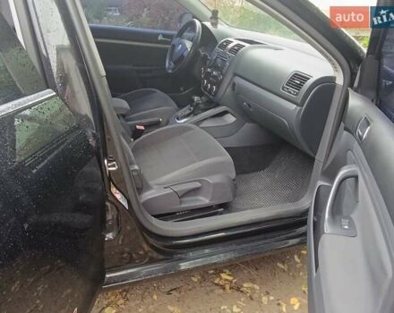 Фольксваген Гольф 2009 в Кропивницком (Кировограде) на Automoto.ua Черный Фольксваген Гольф, объемом двигателя 1.97 л и пробегом 210 тыс. км за 6500 $, фото 8 на Automoto.ua