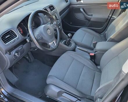 Черный Фольксваген Гольф, объемом двигателя 1.4 л и пробегом 199 тыс. км за 8000 $, фото 17 на Automoto.ua