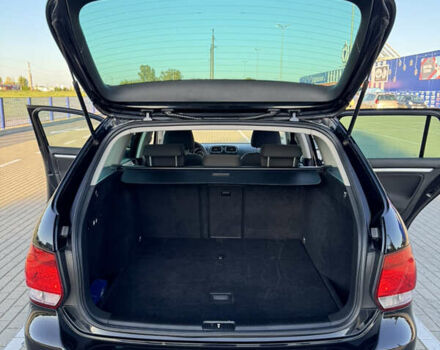 Черный Фольксваген Гольф, объемом двигателя 1.4 л и пробегом 239 тыс. км за 7150 $, фото 29 на Automoto.ua