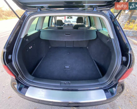 Черный Фольксваген Гольф, объемом двигателя 1.39 л и пробегом 240 тыс. км за 7600 $, фото 7 на Automoto.ua