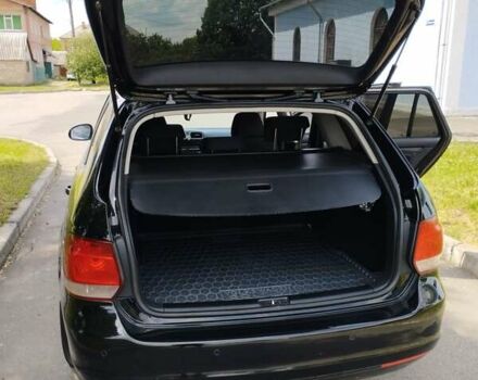 Черный Фольксваген Гольф, объемом двигателя 1.6 л и пробегом 254 тыс. км за 8000 $, фото 29 на Automoto.ua