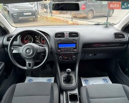 Черный Фольксваген Гольф, объемом двигателя 1.39 л и пробегом 228 тыс. км за 8200 $, фото 10 на Automoto.ua