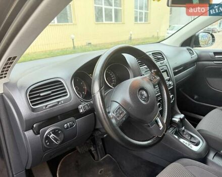 Черный Фольксваген Гольф, объемом двигателя 1.4 л и пробегом 213 тыс. км за 7850 $, фото 11 на Automoto.ua