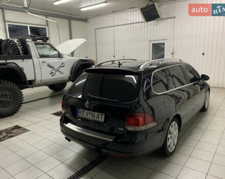 Черный Фольксваген Гольф, объемом двигателя 1.39 л и пробегом 230 тыс. км за 11500 $, фото 43 на Automoto.ua