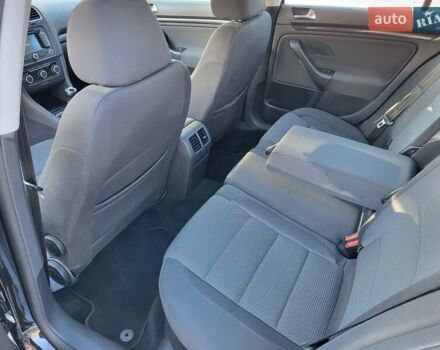 Черный Фольксваген Гольф, объемом двигателя 1.4 л и пробегом 199 тыс. км за 8000 $, фото 18 на Automoto.ua