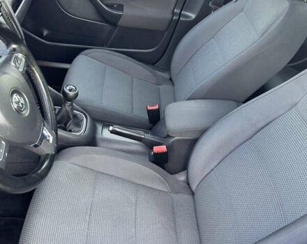 Черный Фольксваген Гольф, объемом двигателя 1.6 л и пробегом 235 тыс. км за 8800 $, фото 36 на Automoto.ua