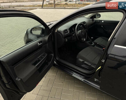 Черный Фольксваген Гольф, объемом двигателя 1.4 л и пробегом 195 тыс. км за 7800 $, фото 19 на Automoto.ua