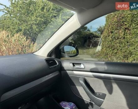 Черный Фольксваген Гольф, объемом двигателя 1.6 л и пробегом 263 тыс. км за 6990 $, фото 2 на Automoto.ua