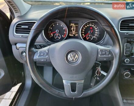 Черный Фольксваген Гольф, объемом двигателя 1.4 л и пробегом 199 тыс. км за 8000 $, фото 26 на Automoto.ua