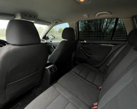 Черный Фольксваген Гольф, объемом двигателя 1.6 л и пробегом 282 тыс. км за 7000 $, фото 13 на Automoto.ua