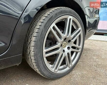 Черный Фольксваген Гольф, объемом двигателя 1.39 л и пробегом 228 тыс. км за 8200 $, фото 15 на Automoto.ua