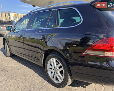 Черный Фольксваген Гольф, объемом двигателя 1.6 л и пробегом 235 тыс. км за 8800 $, фото 12 на Automoto.ua