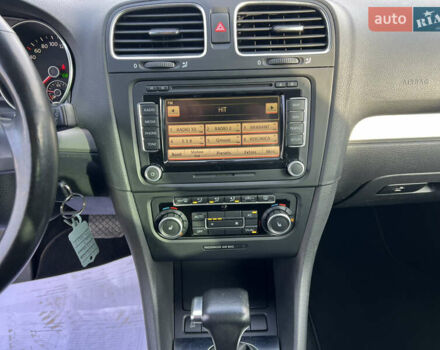 Черный Фольксваген Гольф, объемом двигателя 1.4 л и пробегом 243 тыс. км за 7950 $, фото 10 на Automoto.ua