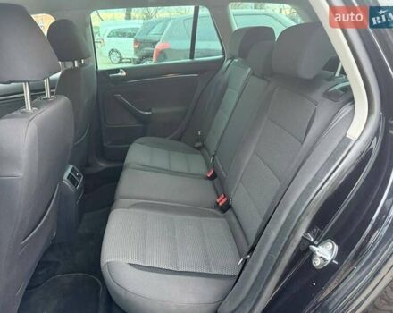 Черный Фольксваген Гольф, объемом двигателя 1.4 л и пробегом 213 тыс. км за 7850 $, фото 16 на Automoto.ua