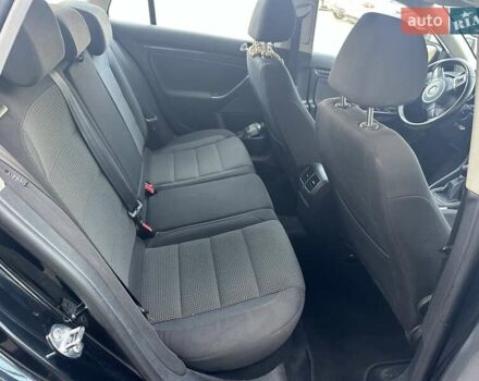 Черный Фольксваген Гольф, объемом двигателя 1.6 л и пробегом 294 тыс. км за 7700 $, фото 11 на Automoto.ua