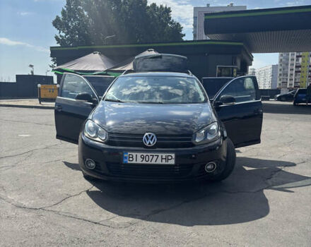 Черный Фольксваген Гольф, объемом двигателя 1.6 л и пробегом 300 тыс. км за 8200 $, фото 6 на Automoto.ua