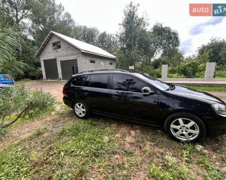 Черный Фольксваген Гольф, объемом двигателя 1.6 л и пробегом 332 тыс. км за 7850 $, фото 2 на Automoto.ua