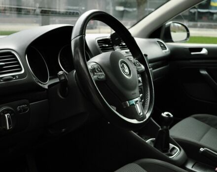 Чорний Фольксваген Гольф, об'ємом двигуна 1.6 л та пробігом 320 тис. км за 7200 $, фото 6 на Automoto.ua