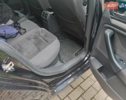 Черный Фольксваген Гольф, объемом двигателя 1.6 л и пробегом 280 тыс. км за 9000 $, фото 13 на Automoto.ua