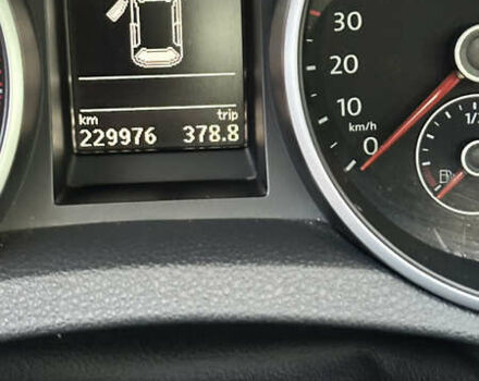 Черный Фольксваген Гольф, объемом двигателя 1.39 л и пробегом 230 тыс. км за 9999 $, фото 17 на Automoto.ua