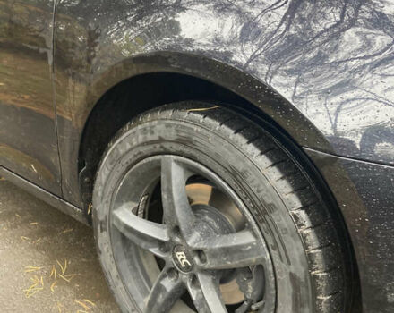 Черный Фольксваген Гольф, объемом двигателя 1.6 л и пробегом 269 тыс. км за 6600 $, фото 2 на Automoto.ua