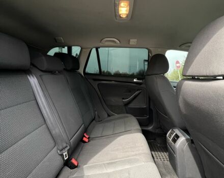 Черный Фольксваген Гольф, объемом двигателя 1.6 л и пробегом 282 тыс. км за 7000 $, фото 8 на Automoto.ua