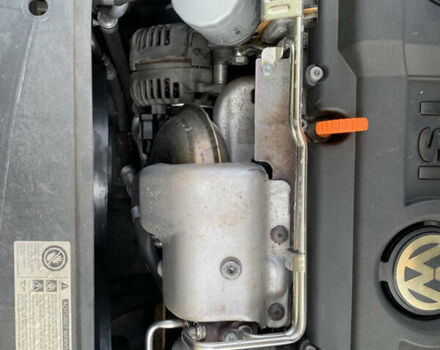 Черный Фольксваген Гольф, объемом двигателя 1.39 л и пробегом 230 тыс. км за 11500 $, фото 26 на Automoto.ua