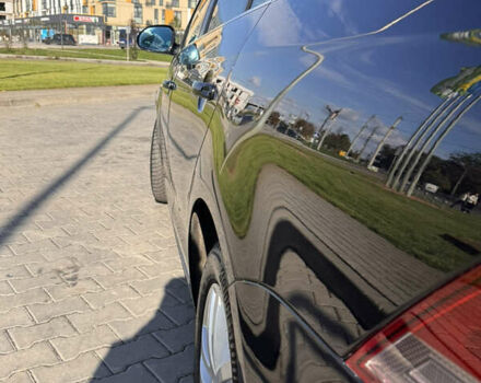 Черный Фольксваген Гольф, объемом двигателя 1.6 л и пробегом 235 тыс. км за 8800 $, фото 13 на Automoto.ua