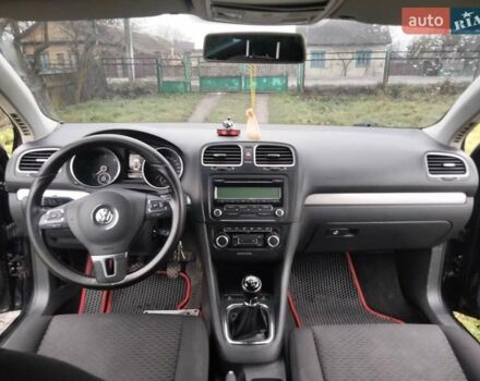 Чорний Фольксваген Гольф, об'ємом двигуна 1.6 л та пробігом 255 тис. км за 7000 $, фото 17 на Automoto.ua