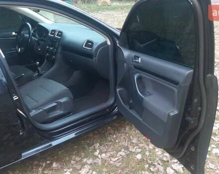 Черный Фольксваген Гольф, объемом двигателя 1.39 л и пробегом 240 тыс. км за 7800 $, фото 7 на Automoto.ua