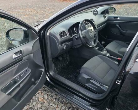 Черный Фольксваген Гольф, объемом двигателя 1.6 л и пробегом 182 тыс. км за 7200 $, фото 5 на Automoto.ua