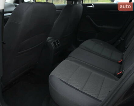 Черный Фольксваген Гольф, объемом двигателя 1.97 л и пробегом 275 тыс. км за 8850 $, фото 29 на Automoto.ua