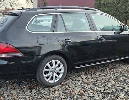 Черный Фольксваген Гольф, объемом двигателя 1.6 л и пробегом 183 тыс. км за 6100 $, фото 4 на Automoto.ua