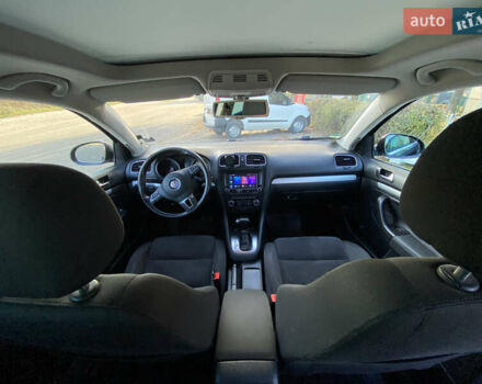 Черный Фольксваген Гольф, объемом двигателя 1.39 л и пробегом 240 тыс. км за 7600 $, фото 12 на Automoto.ua