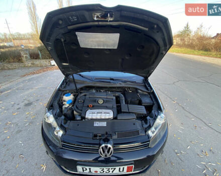 Черный Фольксваген Гольф, объемом двигателя 1.39 л и пробегом 240 тыс. км за 7600 $, фото 16 на Automoto.ua