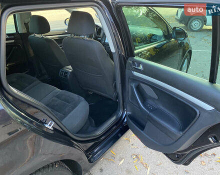 Черный Фольксваген Гольф, объемом двигателя 1.39 л и пробегом 240 тыс. км за 7600 $, фото 10 на Automoto.ua