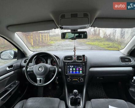 Черный Фольксваген Гольф, объемом двигателя 1.6 л и пробегом 243 тыс. км за 7300 $, фото 3 на Automoto.ua