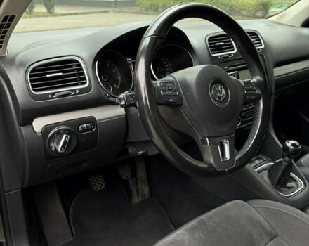 Чорний Фольксваген Гольф, об'ємом двигуна 1.39 л та пробігом 231 тис. км за 6500 $, фото 14 на Automoto.ua