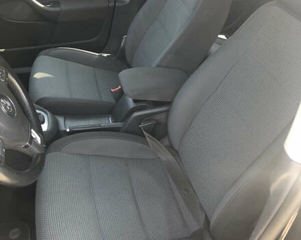 Черный Фольксваген Гольф, объемом двигателя 1.39 л и пробегом 280 тыс. км за 7600 $, фото 22 на Automoto.ua