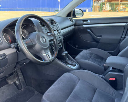 Черный Фольксваген Гольф, объемом двигателя 1.4 л и пробегом 239 тыс. км за 7150 $, фото 14 на Automoto.ua