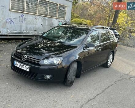 Черный Фольксваген Гольф, объемом двигателя 1.6 л и пробегом 294 тыс. км за 7700 $, фото 1 на Automoto.ua