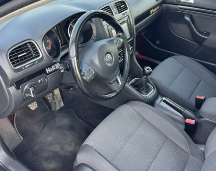 Черный Фольксваген Гольф, объемом двигателя 1.6 л и пробегом 235 тыс. км за 8800 $, фото 35 на Automoto.ua