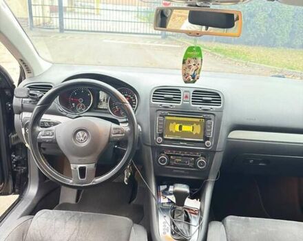 Черный Фольксваген Гольф, объемом двигателя 1.6 л и пробегом 280 тыс. км за 9000 $, фото 14 на Automoto.ua