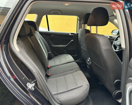 Чорний Фольксваген Гольф, об'ємом двигуна 1.4 л та пробігом 176 тис. км за 6999 $, фото 4 на Automoto.ua