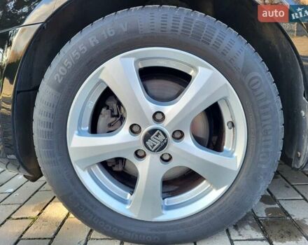 Черный Фольксваген Гольф, объемом двигателя 1.4 л и пробегом 199 тыс. км за 8000 $, фото 15 на Automoto.ua